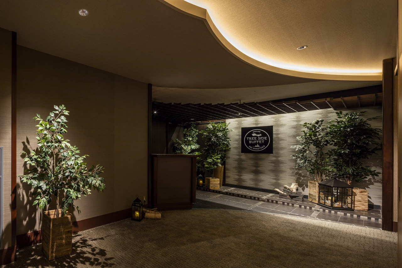 kiki_treesidebuffet_1124_s-e1535522317240.jpg